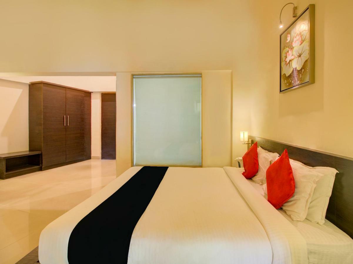فندق دايففي  Capital O 36727 Plush Retreat المظهر الخارجي الصورة